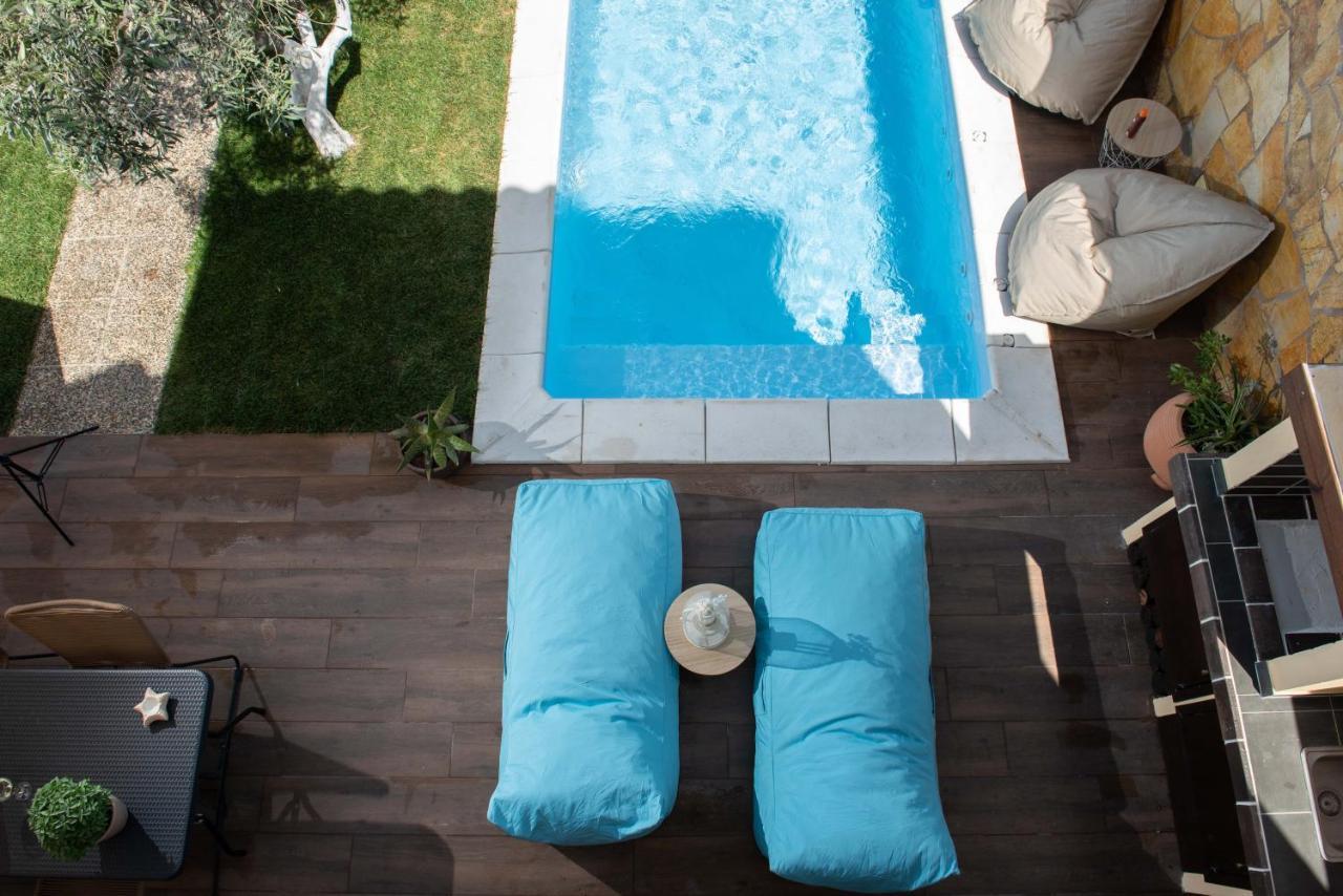 Dandy Villas Nea Roda - Melodic Waves - Private - Pool - Parking - Cellar Exterior photo