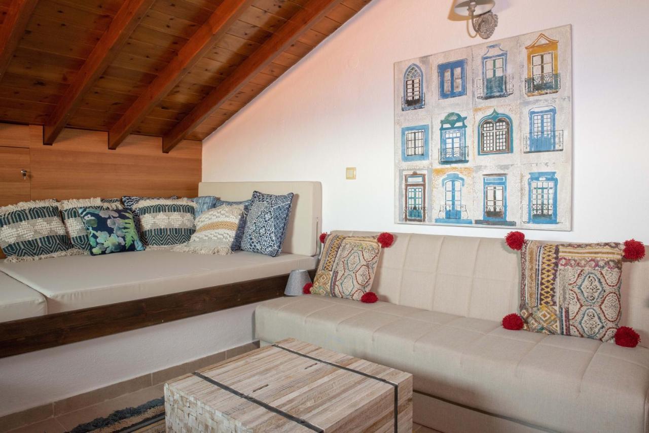 Dandy Villas Nea Roda - Melodic Waves - Private - Pool - Parking - Cellar Exterior photo