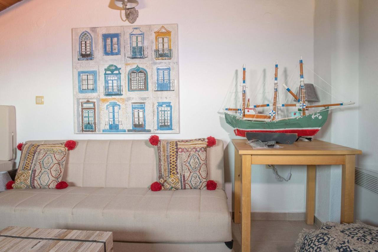Dandy Villas Nea Roda - Melodic Waves - Private - Pool - Parking - Cellar Exterior photo