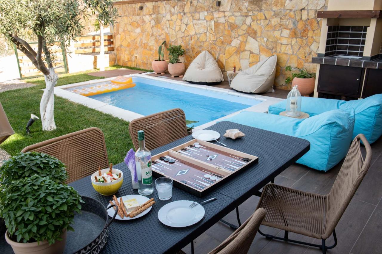 Dandy Villas Nea Roda - Melodic Waves - Private - Pool - Parking - Cellar Exterior photo