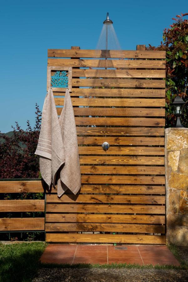 Dandy Villas Nea Roda - Melodic Waves - Private - Pool - Parking - Cellar Exterior photo
